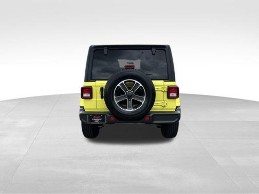 2023 Jeep Wrangler 4-Door Sahara 4x4