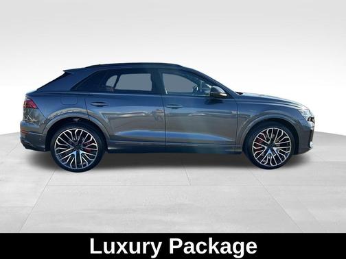 2026 Audi SQ8 4.0T Prestige