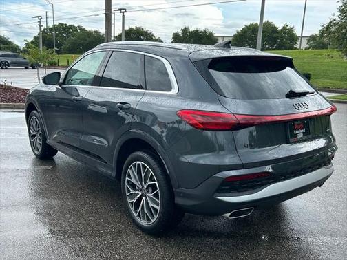 2025 Audi Q5 Premium Plus