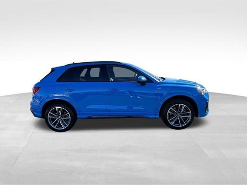 2023 Audi Q3 45 S line Premium Plus