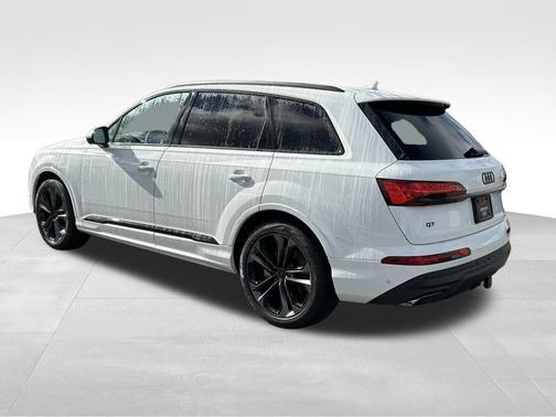 2026 Audi Q7 55 Premium Plus