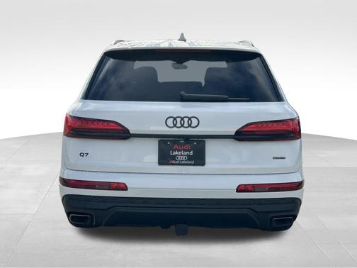 2026 Audi Q7 55 Premium Plus