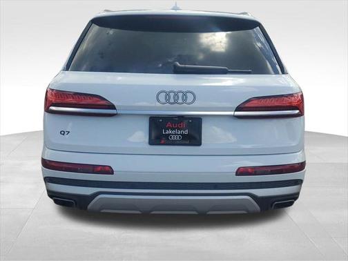 2025 Audi Q7 55 Premium