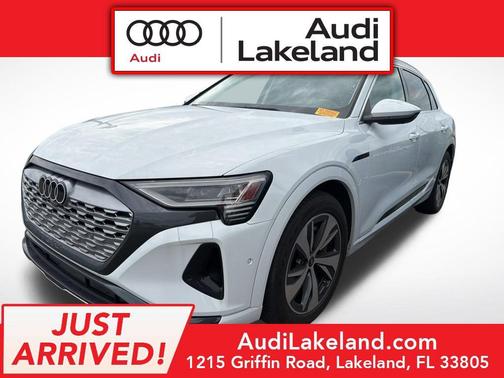 Glacier White 2024 Audi Q8 e-tron Prestige
