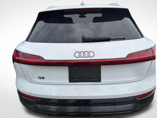 Glacier White 2024 Audi Q8 e-tron Prestige