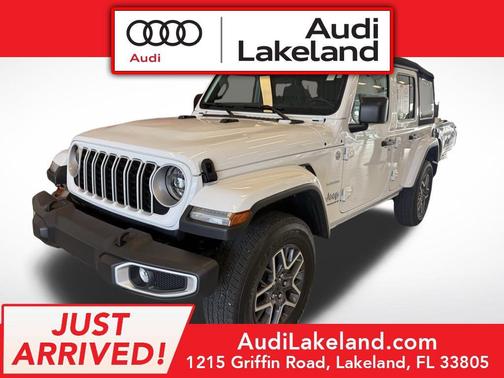 2024 Jeep Wrangler 4-Door Sahara 4x4