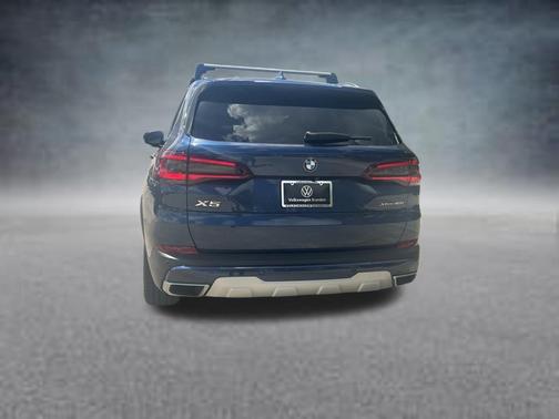 Phytonic Blue Metallic 2022 BMW X5 xDrive40i