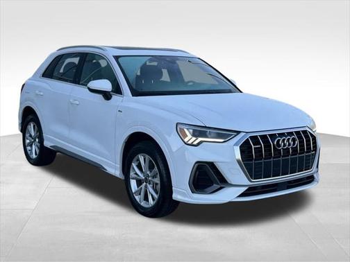 2024 Audi Q3 Premium 45 TFSI S line quattro Tiptronic
