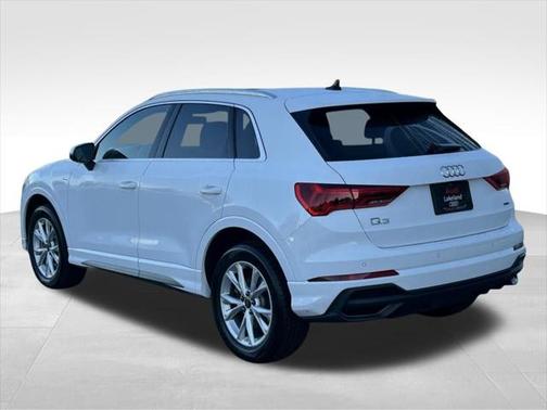 2024 Audi Q3 Premium 45 TFSI S line quattro Tiptronic