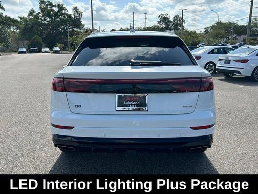 Glacier White Metallic 2026 Audi Q8 55 Premium Plus