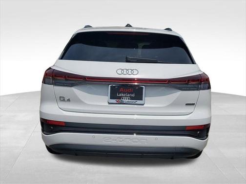 2024 Audi Q4 e-tron Premium Plus 55 quattro