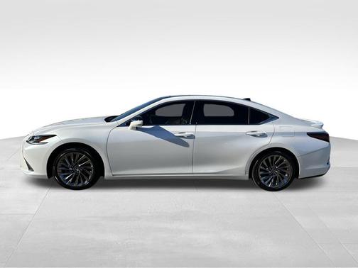 2024 Lexus ES 350 Ultra Luxury