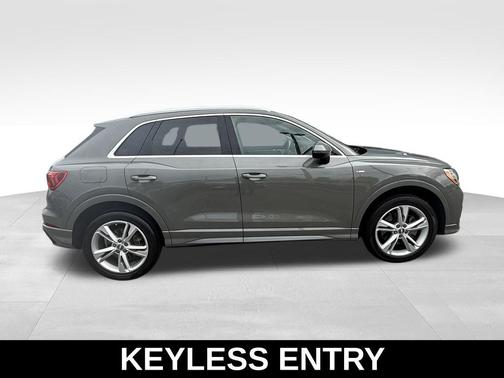 2020 Audi Q3 45 S line Premium