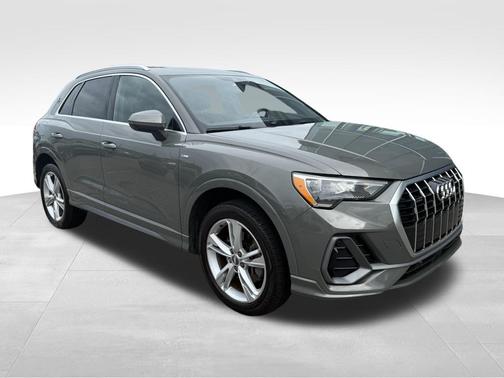 2020 Audi Q3 45 S line Premium
