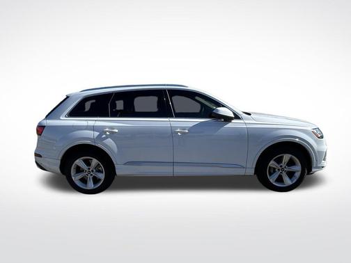 2022 Audi Q7 55 Premium