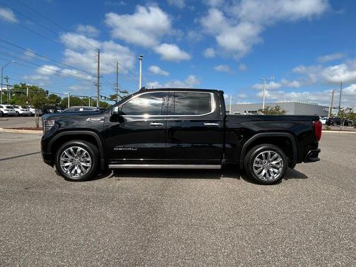 Onyx Black 2023 GMC Sierra 1500 Denali