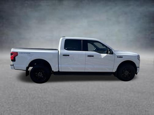 Oxford White 2025 Ford F-150 Lightning XLT