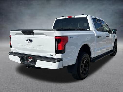Oxford White 2025 Ford F-150 Lightning XLT