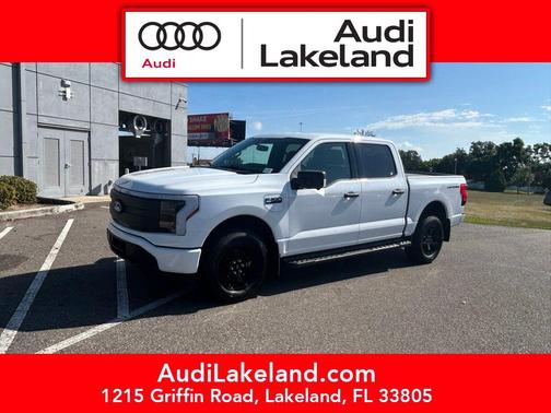Oxford White 2025 Ford F-150 Lightning XLT