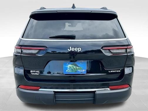 Diamond Black Crystal Pearlcoat 2024 Jeep Grand Cherokee L Limited