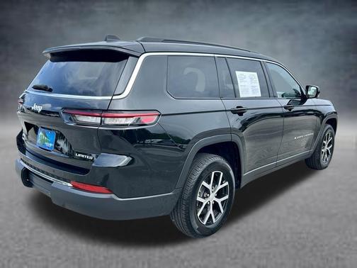 Diamond Black Crystal Pearlcoat 2024 Jeep Grand Cherokee L Limited
