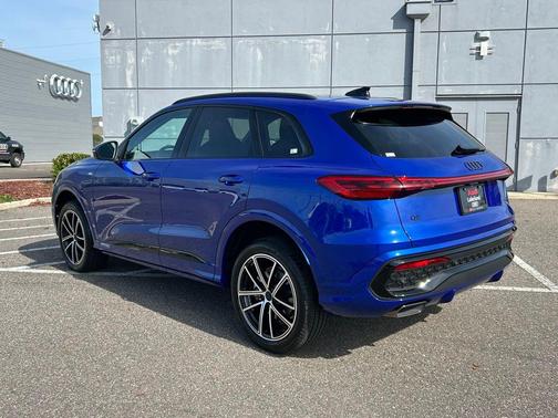 Blue 2026 Audi Q5 Premium Plus TFSI quattro S tronic