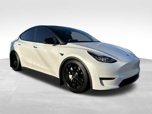 2023 Tesla Model Y Long Range Dual Motor All-Wheel Drive