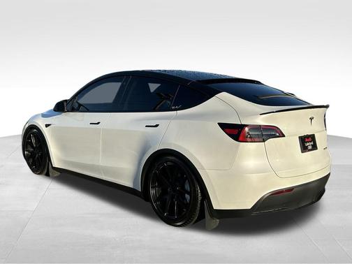 2023 Tesla Model Y Long Range Dual Motor All-Wheel Drive