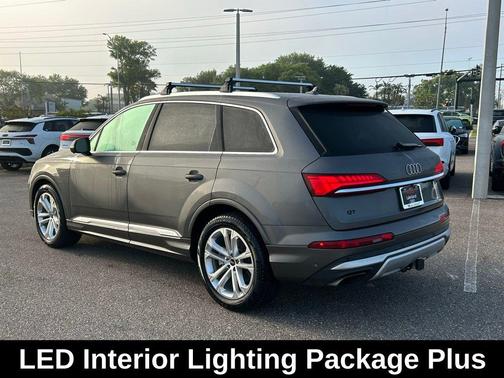 Samurai Gray Metallic 2025 Audi Q7 55 Prestige