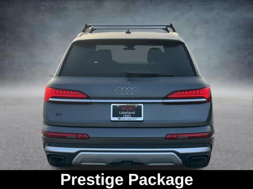 Samurai Gray Metallic 2025 Audi Q7 55 Prestige