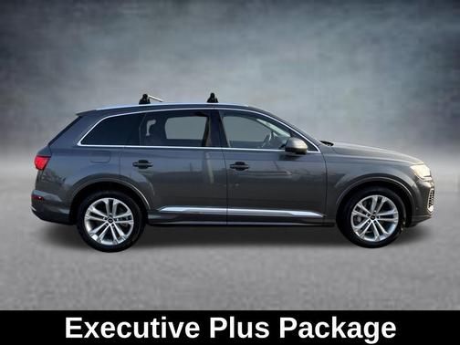 Samurai Gray Metallic 2025 Audi Q7 55 Prestige