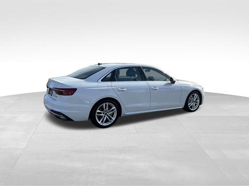 2023 Audi A4 45 S line Premium Plus