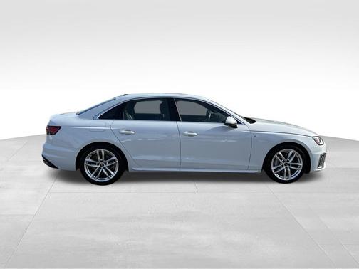 2023 Audi A4 45 S line Premium Plus