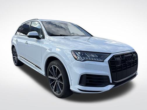 2021 Audi Q7 55 Premium Plus