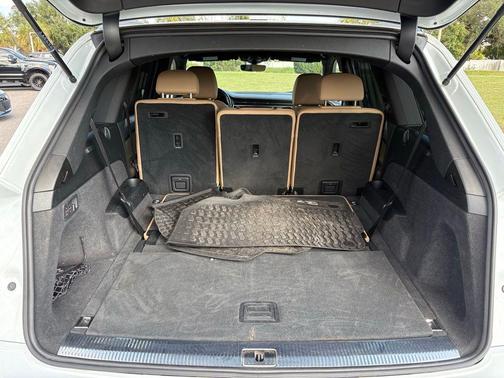 2021 Audi Q7 55 Premium Plus