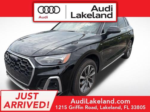 Mythos Black Metallic 2023 Audi Q5 45 S line Premium