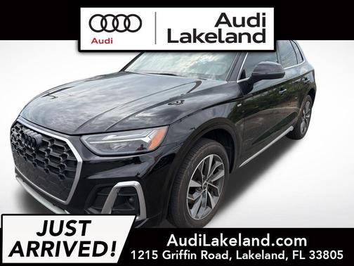 Mythos Black Metallic 2023 Audi Q5 45 S line Premium