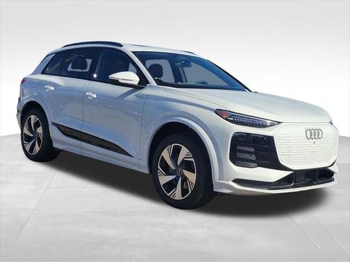 2025 Audi Q6 e-tron Premium Plus quattro