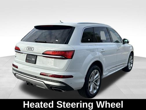 2025 Audi Q7 45 Premium
