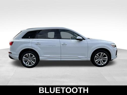 2025 Audi Q7 45 Premium