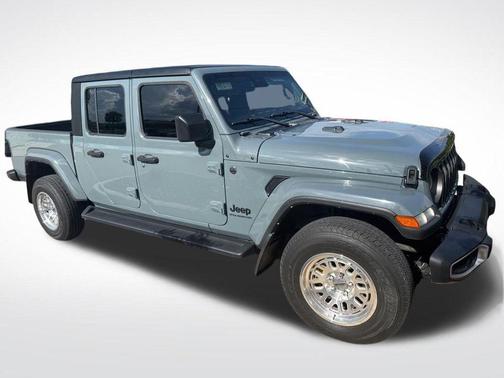 Anvil Clear Coat 2024 Jeep Gladiator Sport S