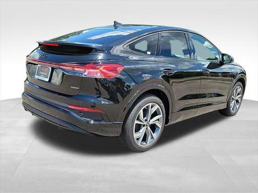 2024 Audi Q4 e-tron Sportback Prestige 55 quattro