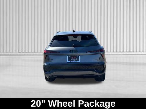 Daytona Gray Pearl Effect 2026 Audi Q3 TFSI quattro S tronic