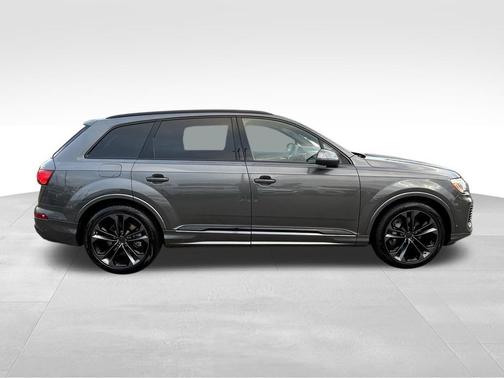 2026 Audi Q7 55 Premium Plus