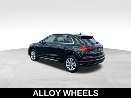 2023 Audi Q3 Premium 45 TFSI S line quattro Tiptronic