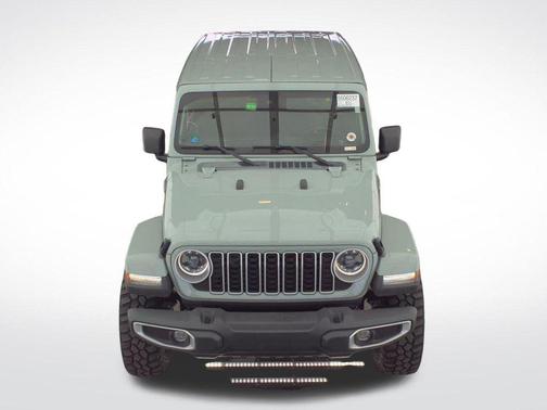 2024 Jeep Wrangler 4-Door Sahara 4x4