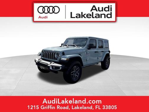 2024 Jeep Wrangler 4-Door Sahara 4x4