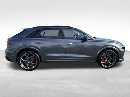 2025 Audi RS Q8 4.0T