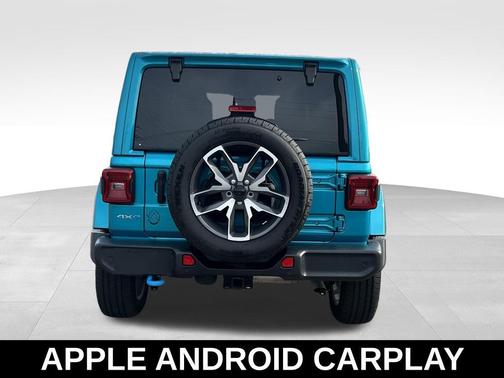 Bikini Pearl Coat 2024 Jeep Wrangler 4xe Sahara