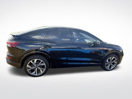 2023 Audi Q4 e-tron Premium Plus 50 quattro